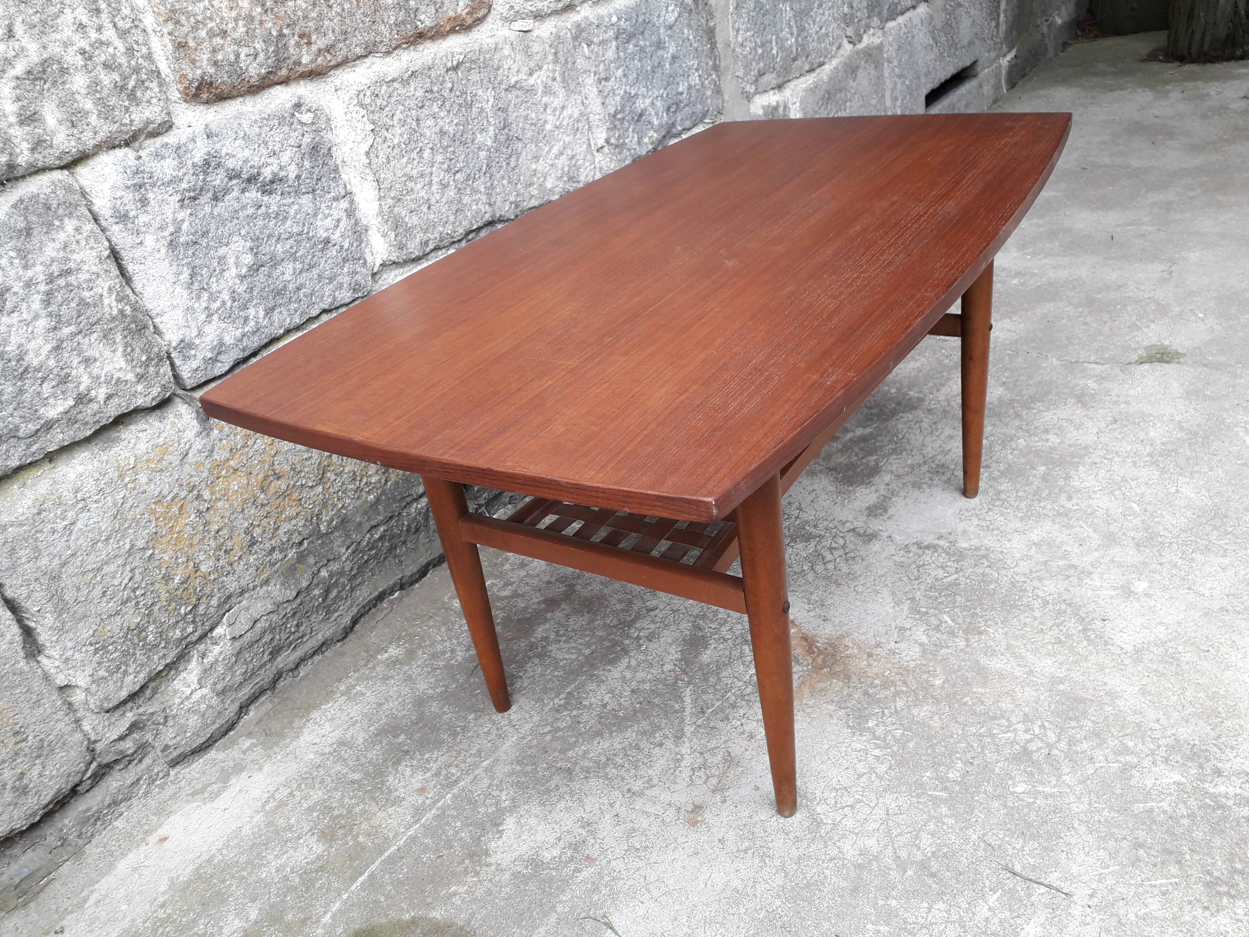 Scandinavian coffee table Alberts Tibro, Sweden