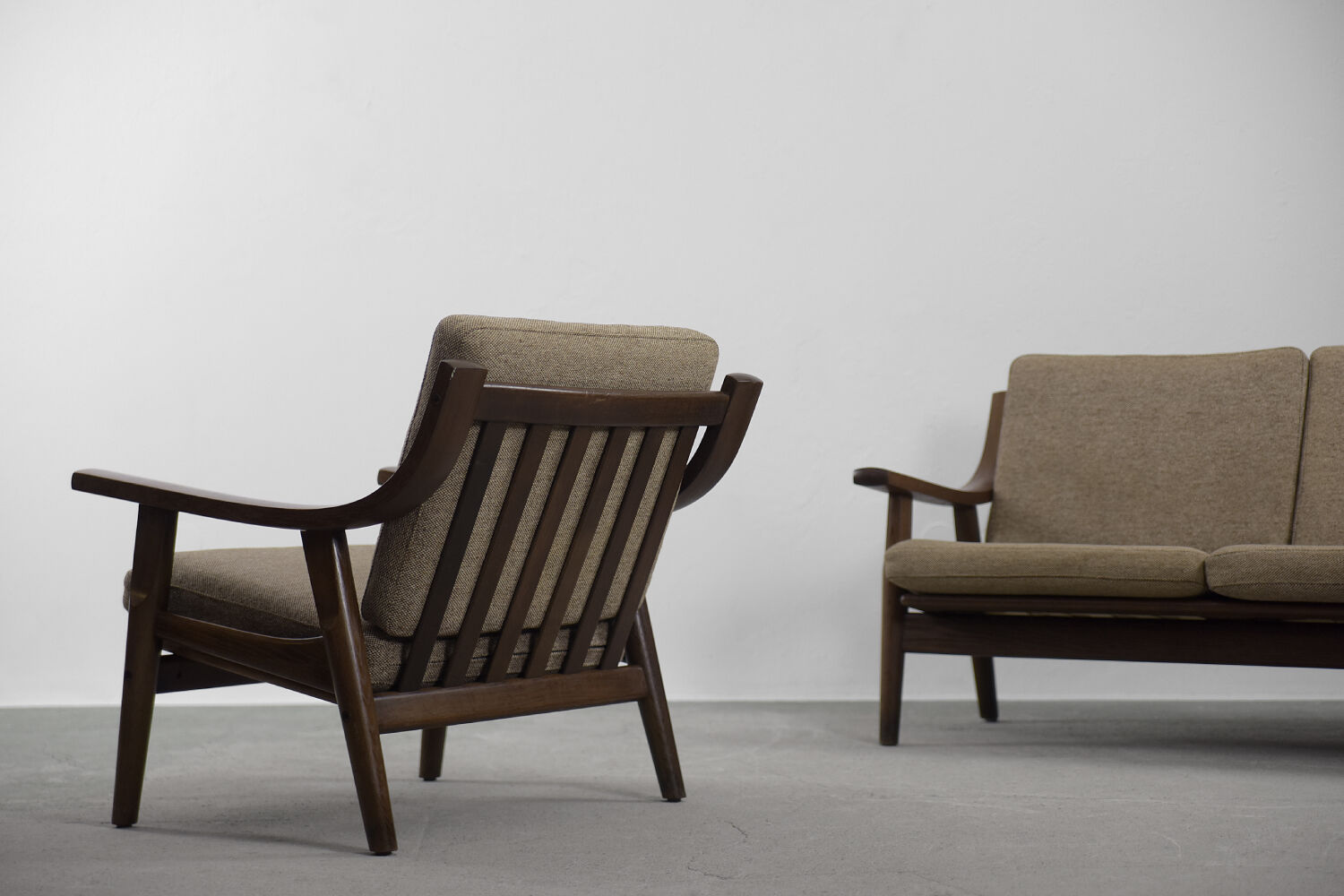 Canapé et fauteuil de Hans J. Wegner pour Getama, 1960