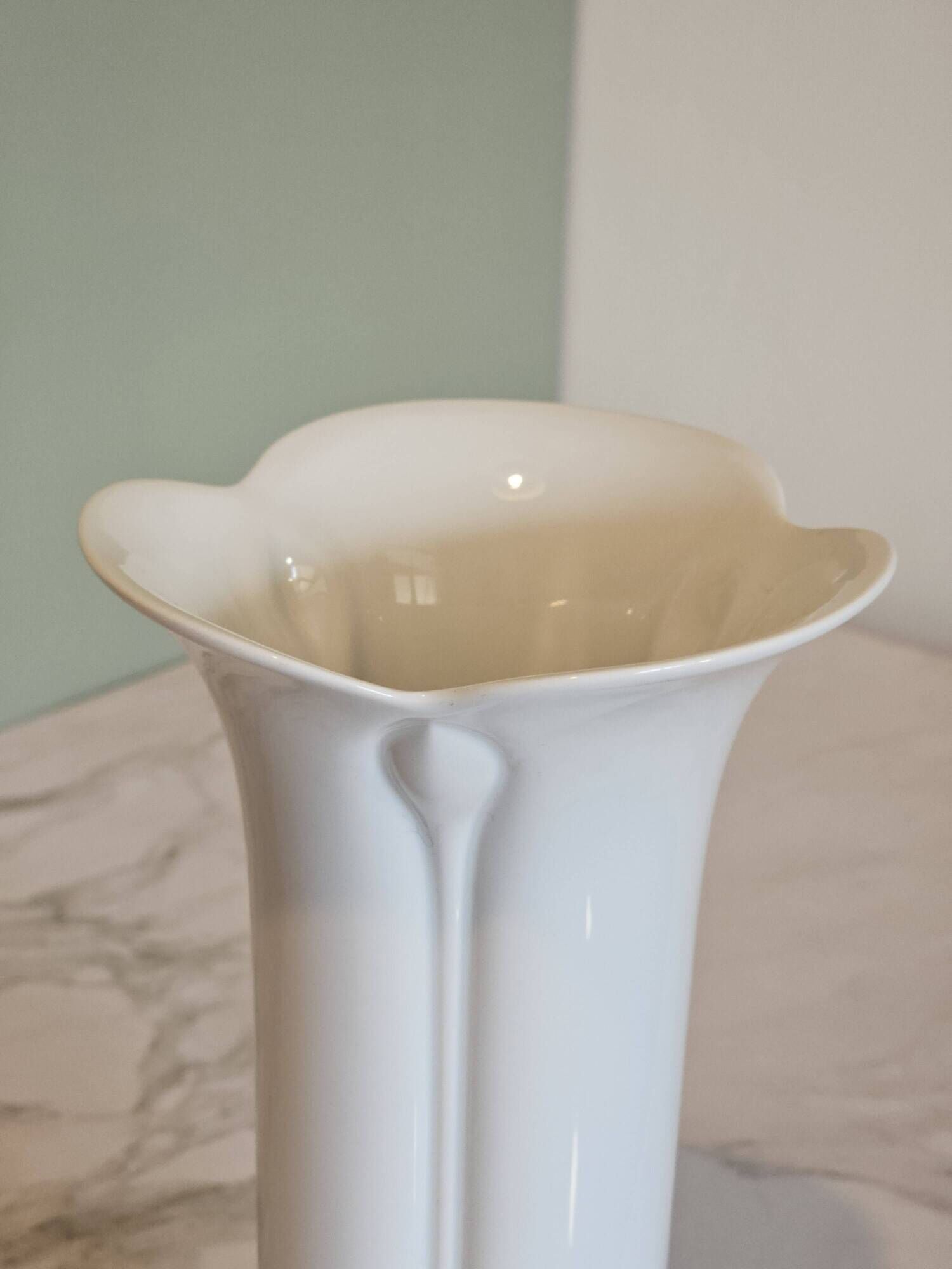 White porcelain vase Arzberg Corso Cnopsa