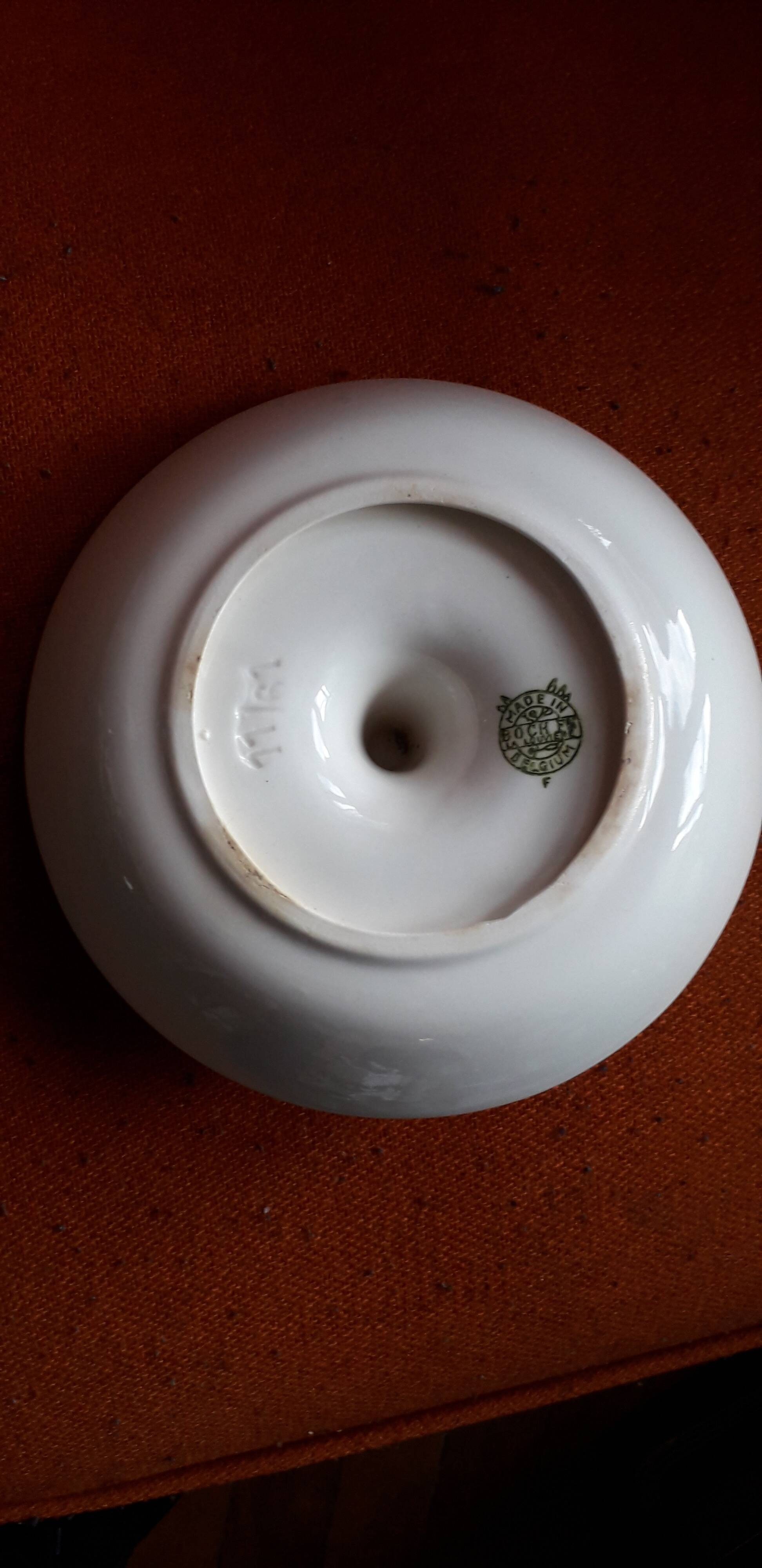Very original vintage empty pocket in Belgian ceramic