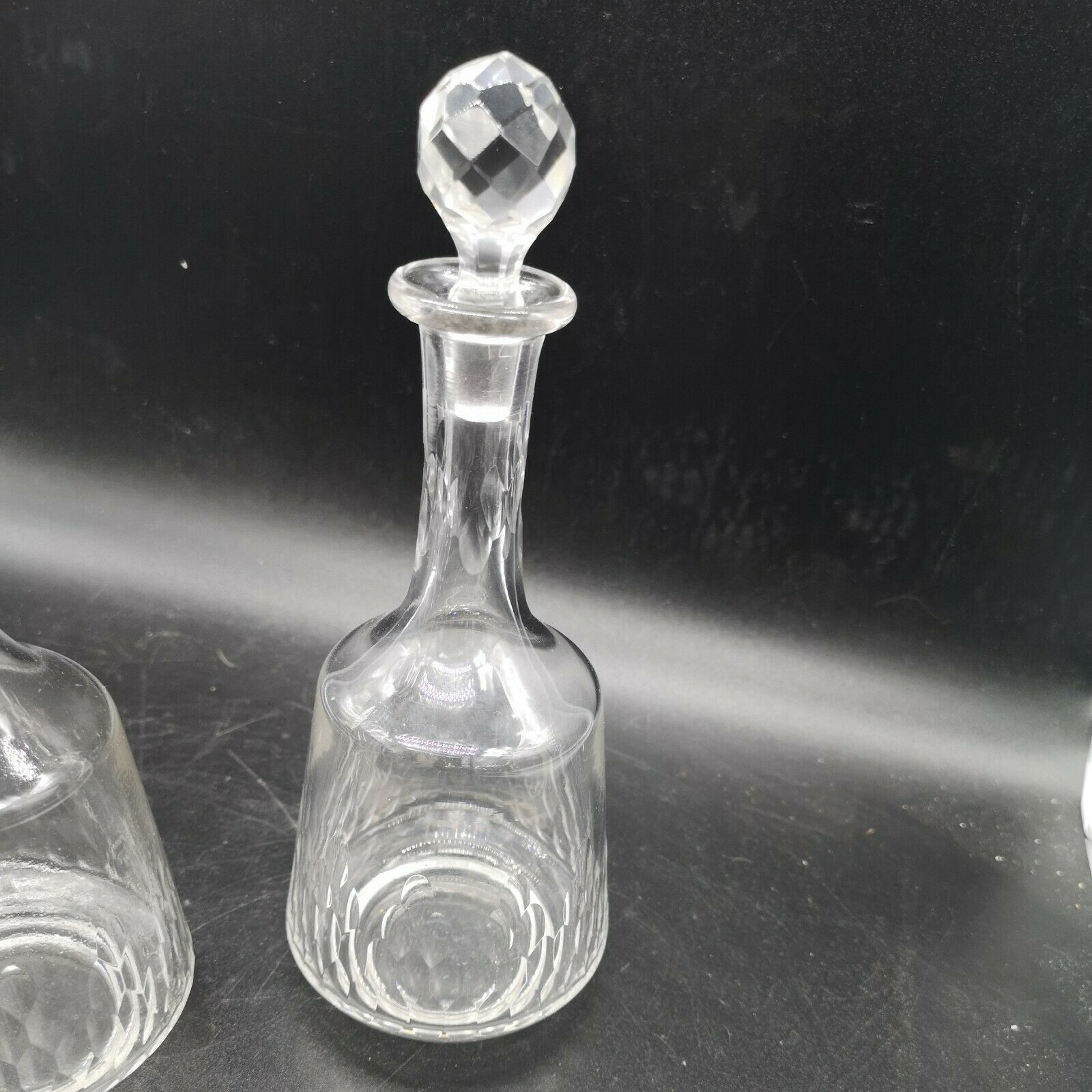 Pair of Baccarat crystal decanter model Richelieu and Champigny