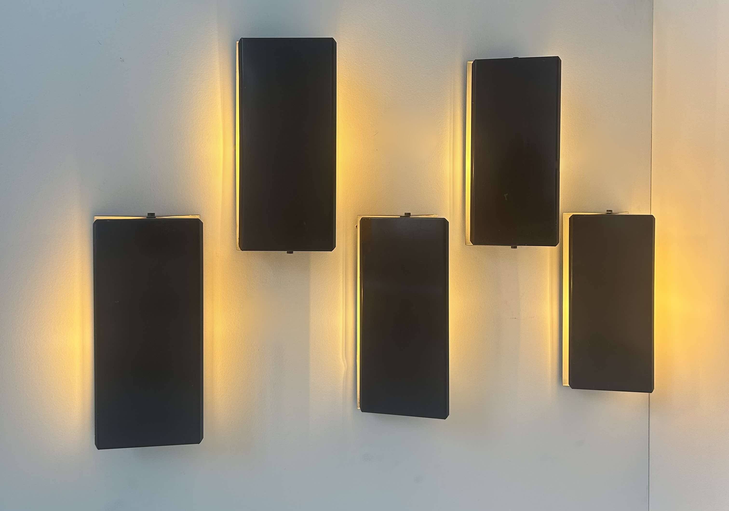 Set of 5 vintage shuttered wall lights, brown, France 1970
