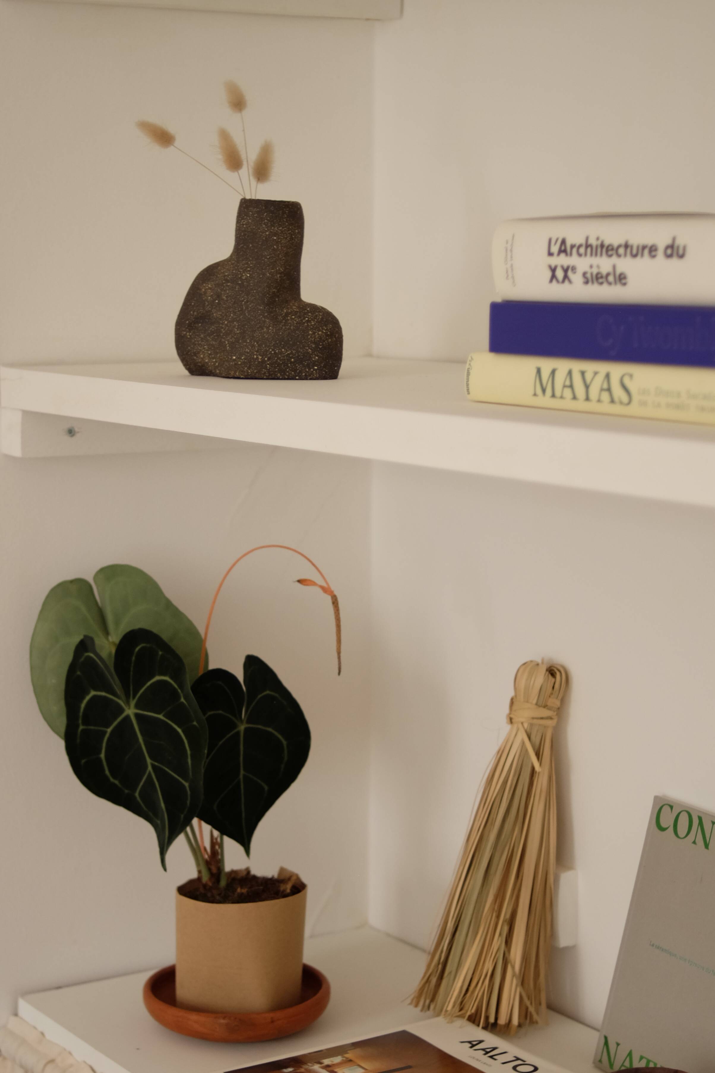 Volcano III Mini vase by Sophie Parachey