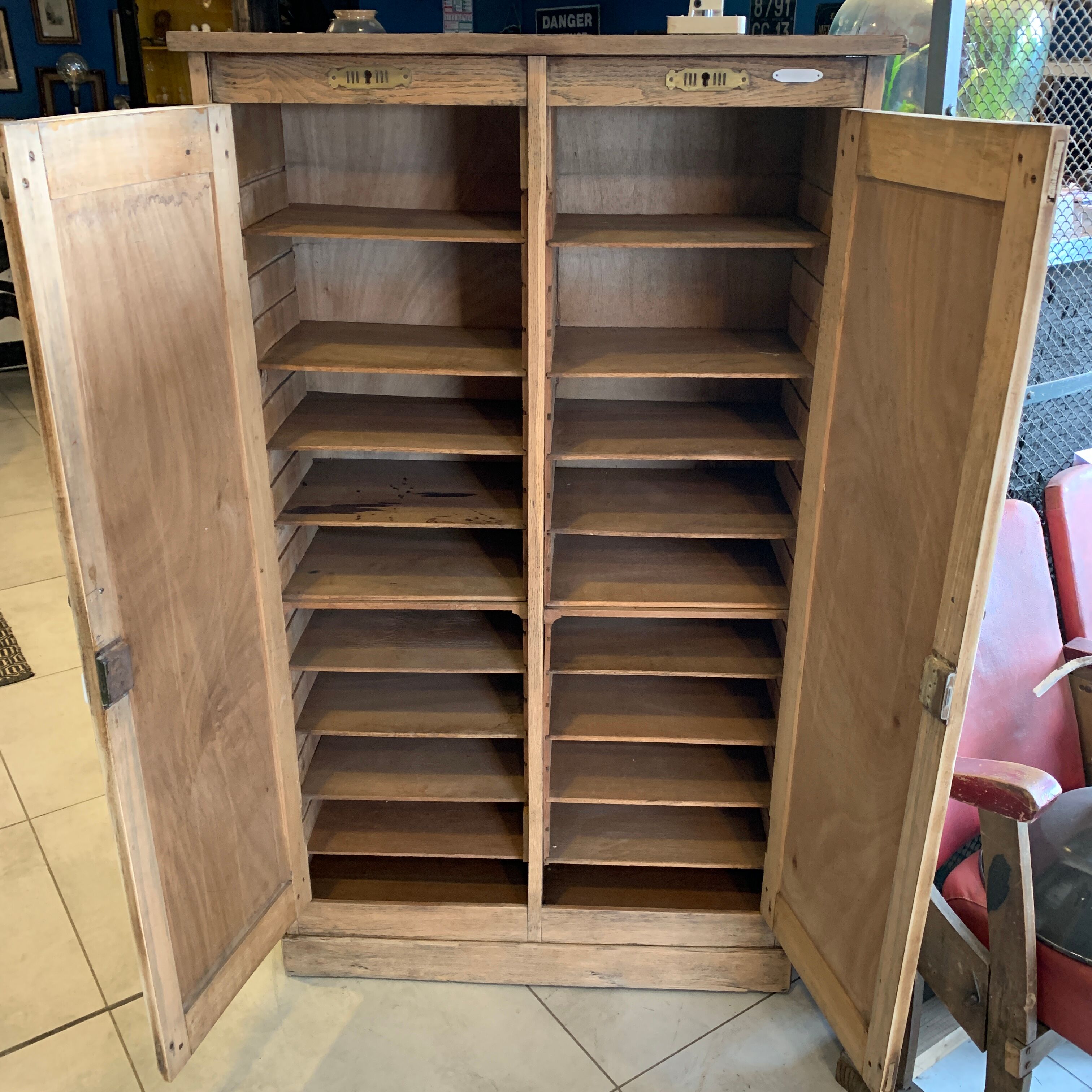 2-door filing cabinet