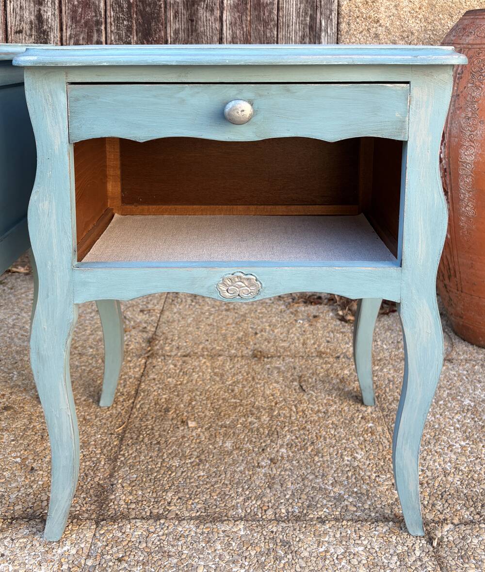 Pair of patinated lagoon blue bedside tables, early 20th century, with curved legs.