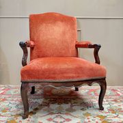 FAUTEUIL EN NOYER D’ÉPOQUE RÉGENCE XVIII EME SIÈCLE