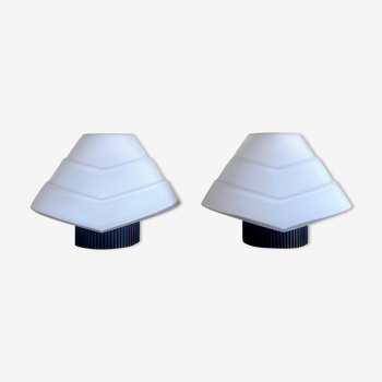 Pair of lamps in opaline glass and metal, 1980