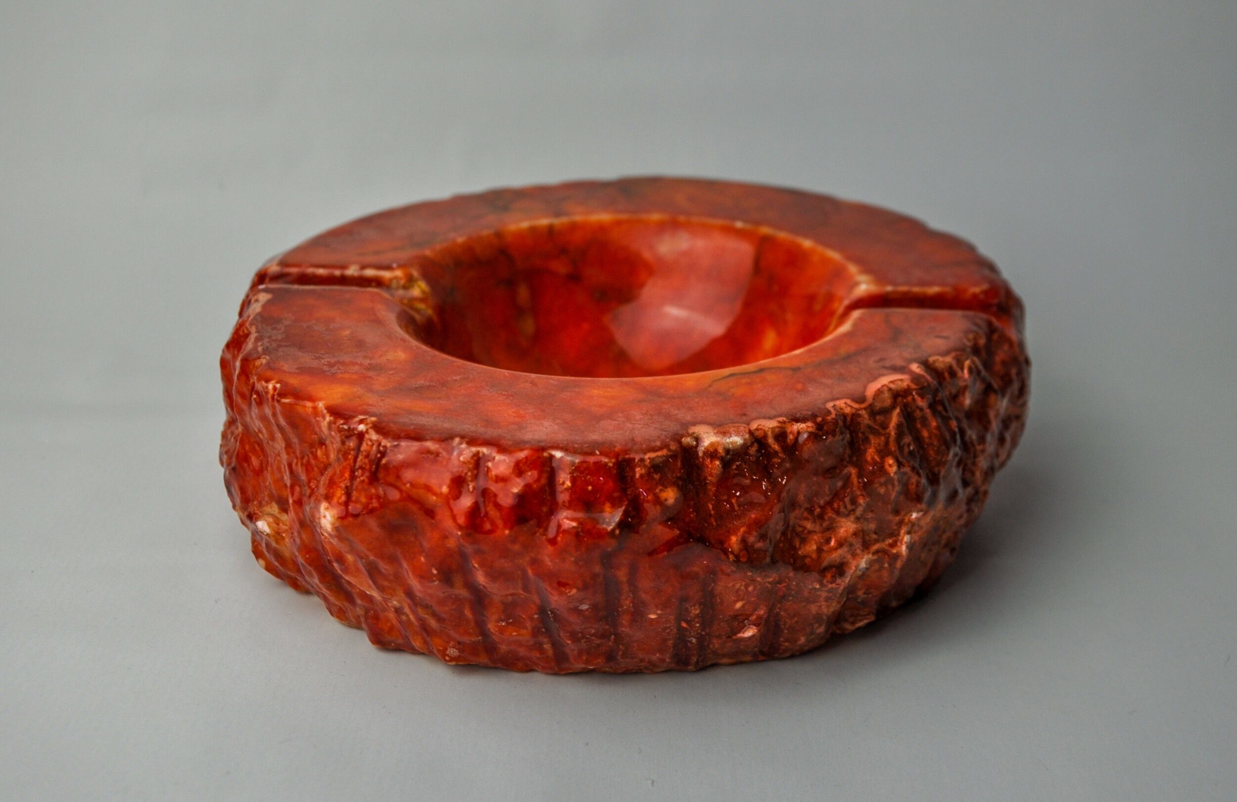 Red alabaster ashtray by Romano Bianchi, Italy, 1970