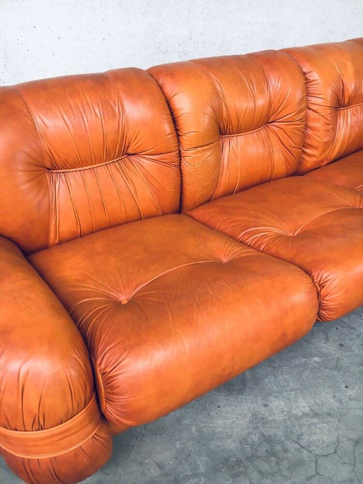 Mid-Century Modern Italian Leather 3 Seat Sofa, 1970s