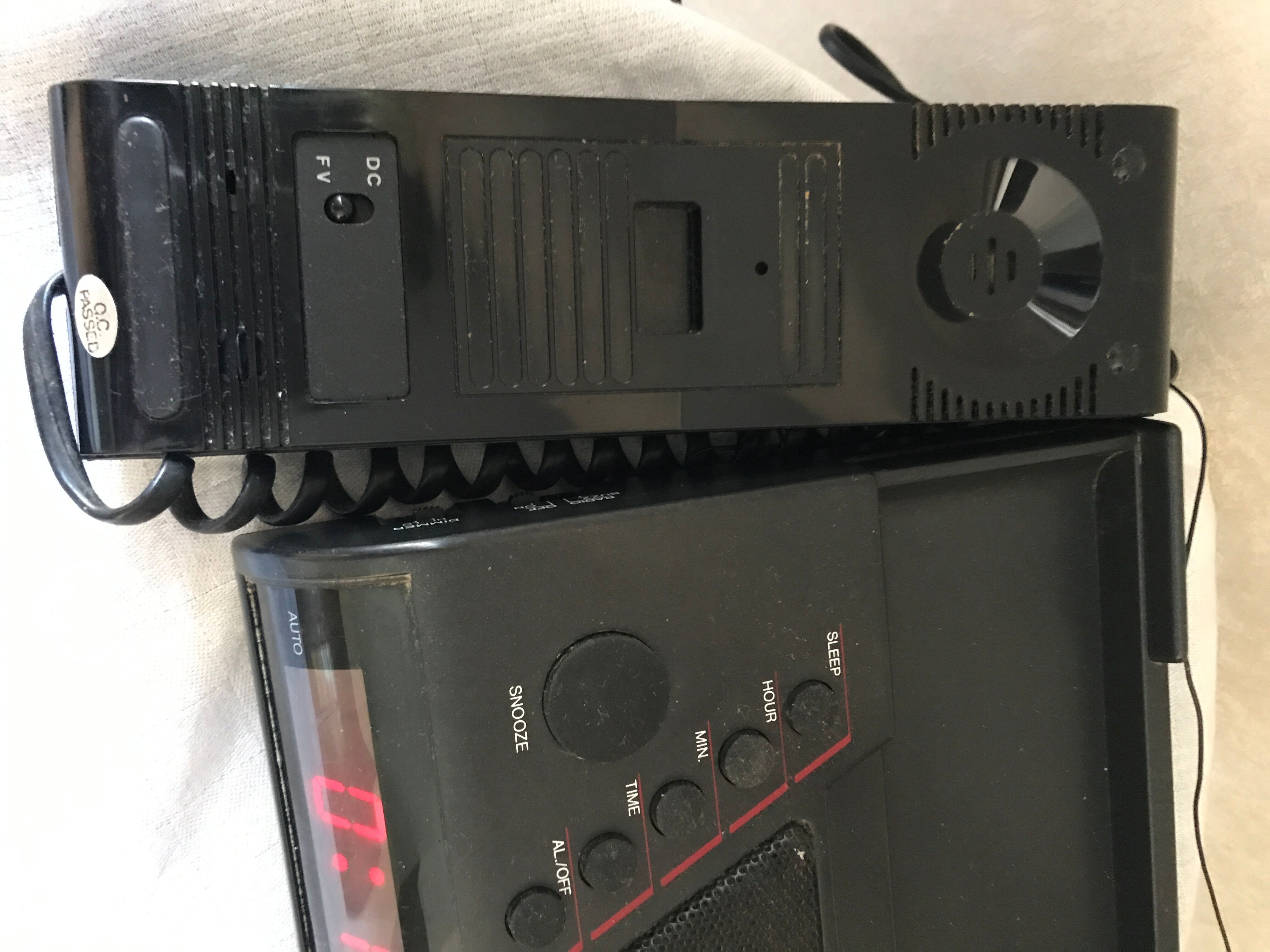 Radio alarm clock vintage phone