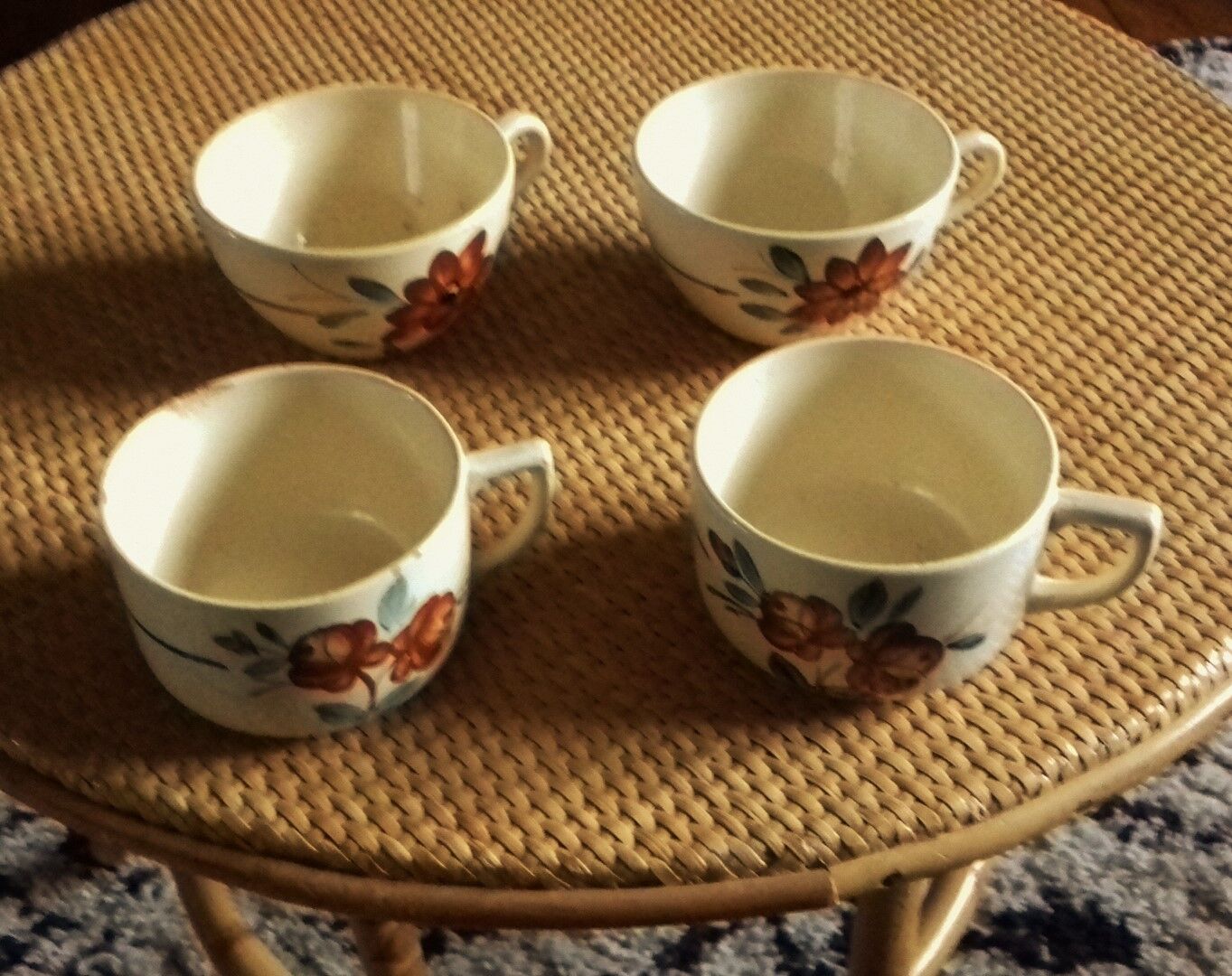 Lot 4 teacups Digoin Sarreguemines