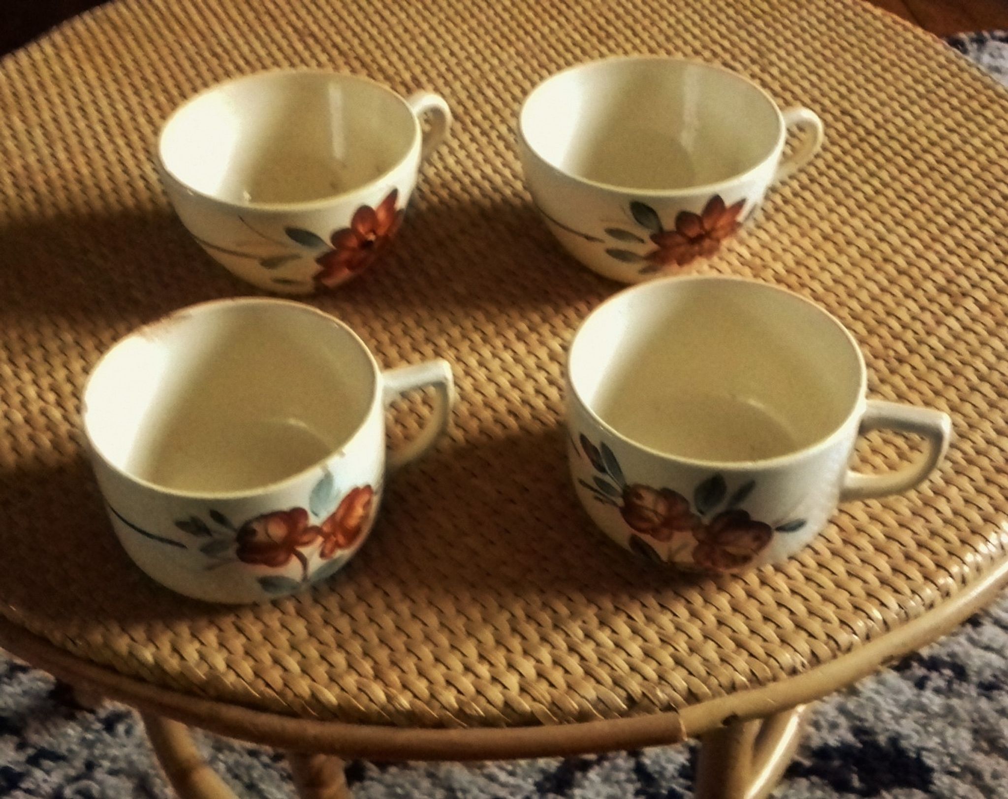 Lot 4 teacups Digoin Sarreguemines