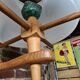 Suspension vintage avec opaline "votre maison" de Guillerme & Chambron en bois