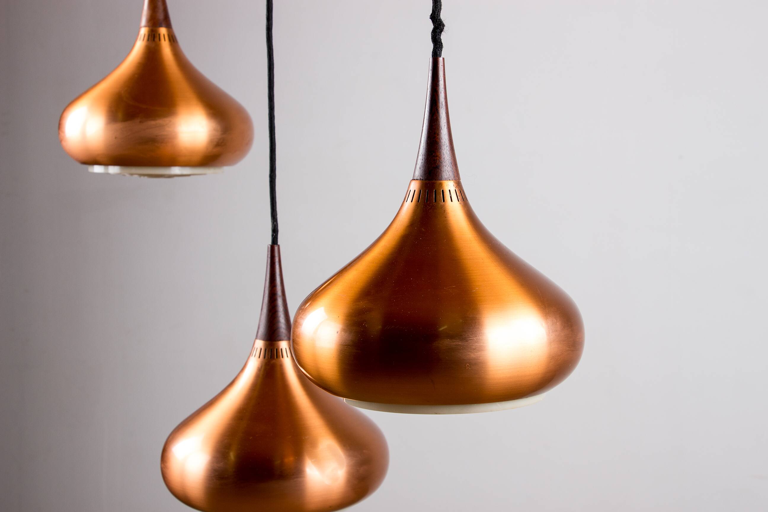 Triple Danish pendant light in metal and Rosewood, Orient model, Jo Hammerborg for Fog & Morup.