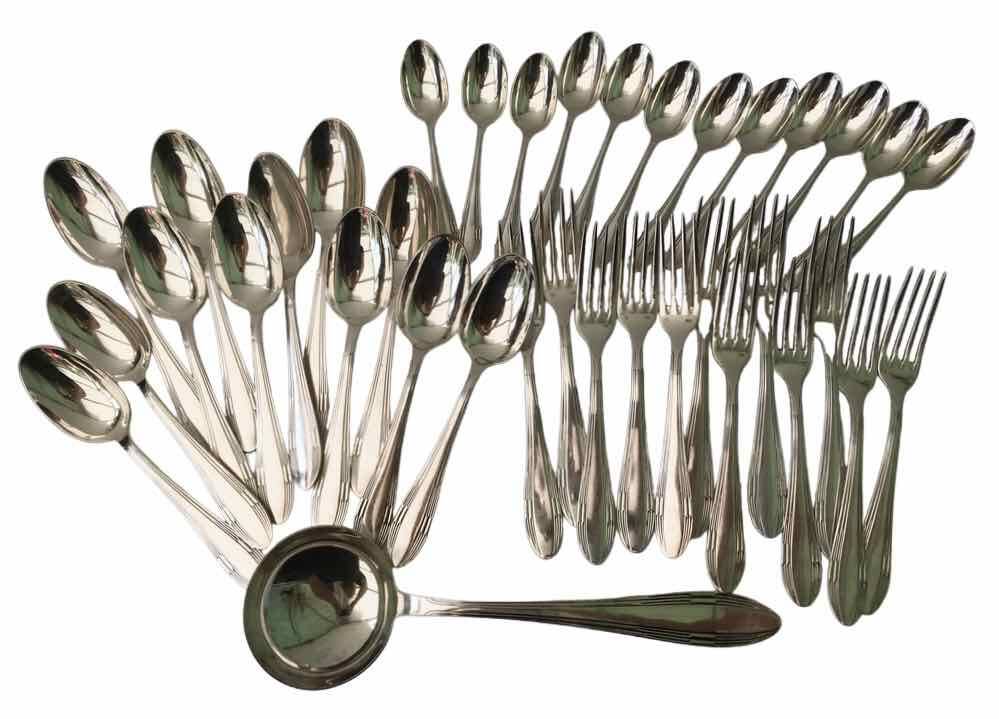 Cutlery set 37 place settings Goldsmith ATD silver metal