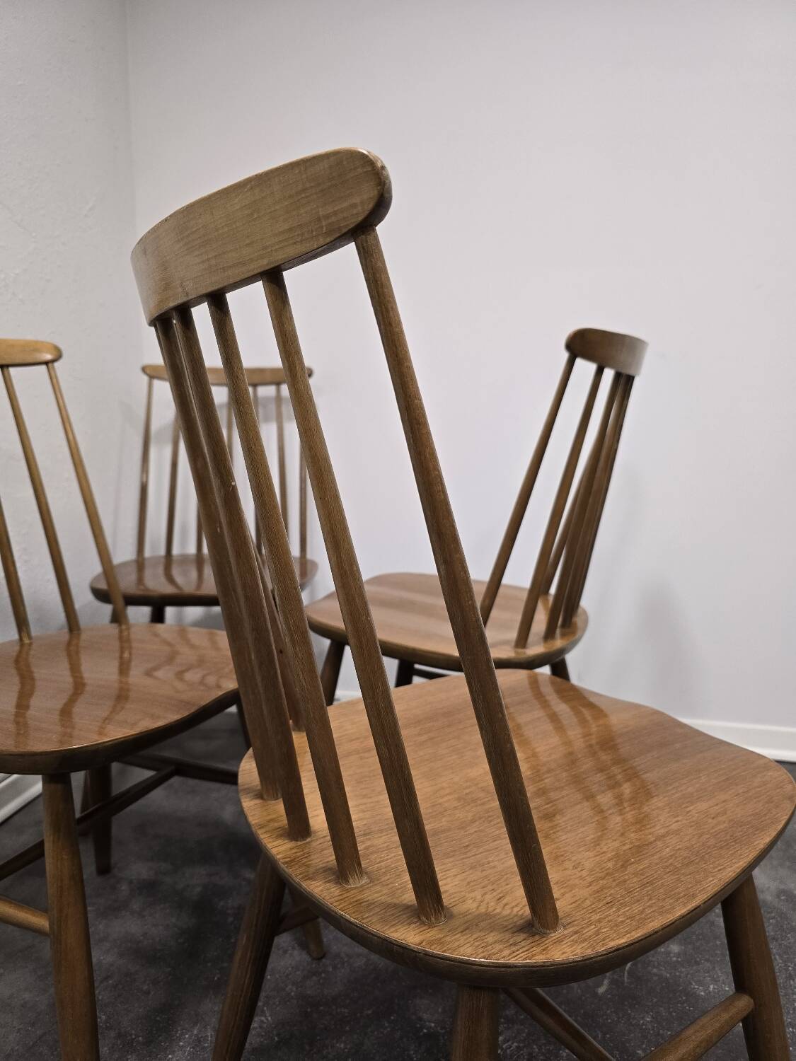 Chaises de salle à manger des années 1970