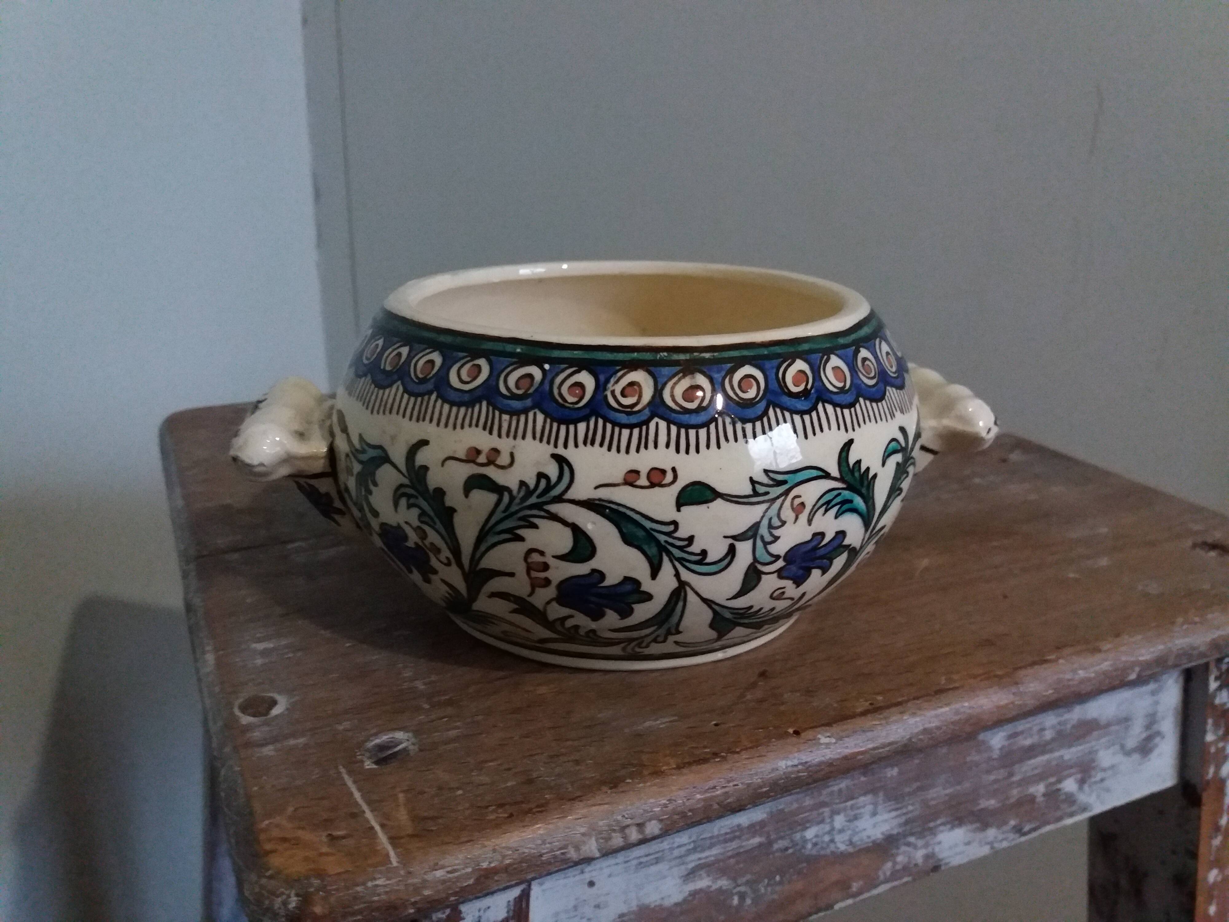 Hand painted Desvres style pot
