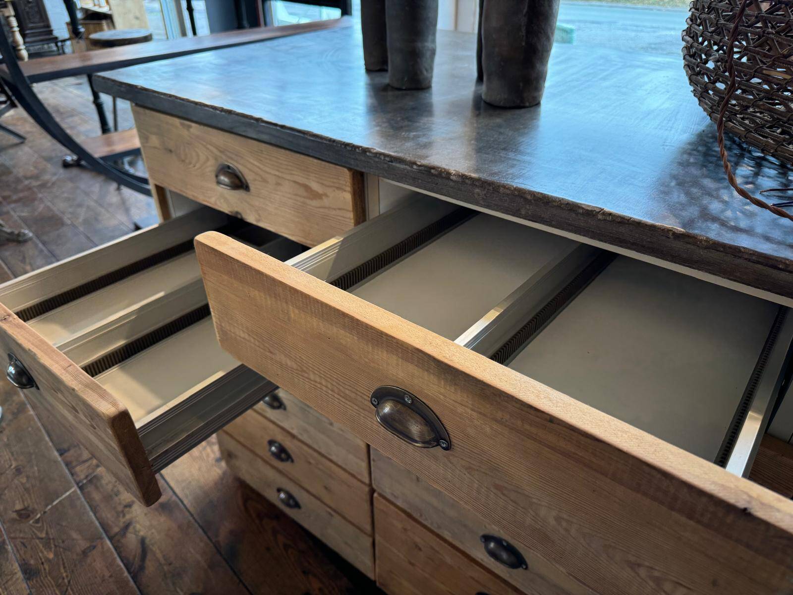 Grand comptoir de Pharmacie