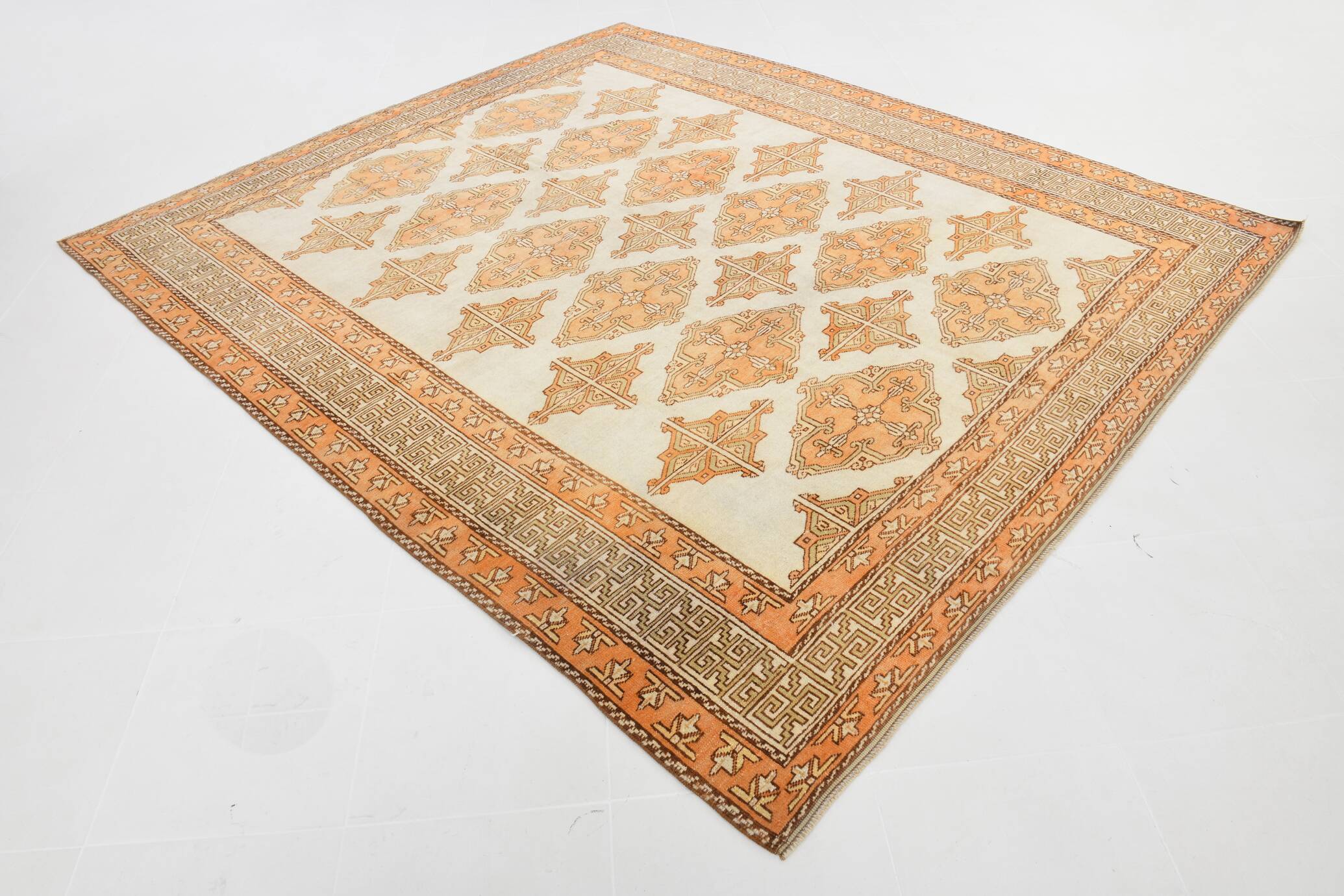 Vintage Peach & Salmon Classic Persian Rug, 240x278Cm