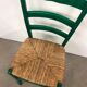 Chaise en bois avec assise en paille
