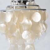Mother-of-pearl tassels suspension