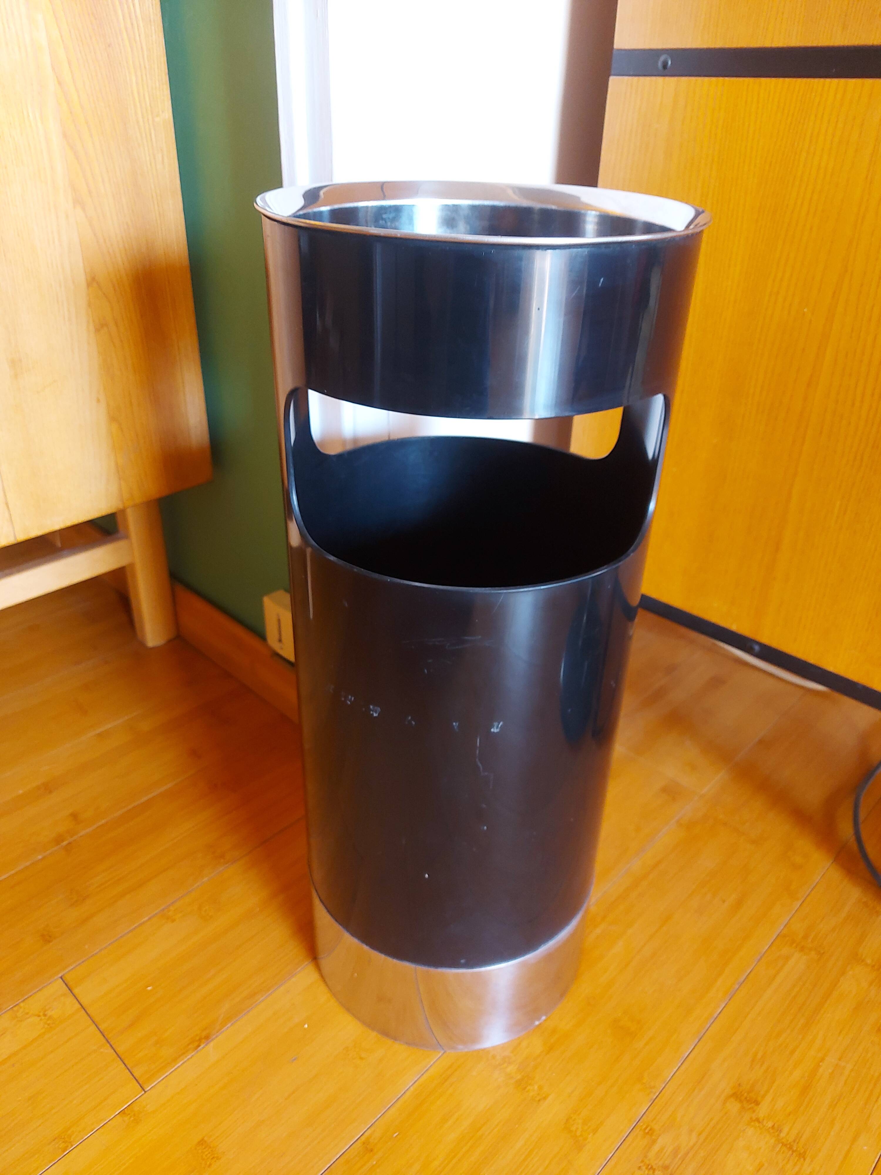 Umbrella stand by, vintage Gino Colombini for Kartell