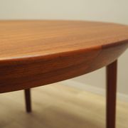 Round teak table, Danish design, 1960s, manufacturer: Gudme Møbelfabrik, de