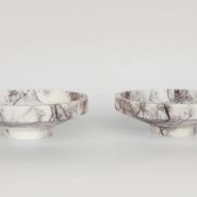 Bol étroit en marbre blanc lilas