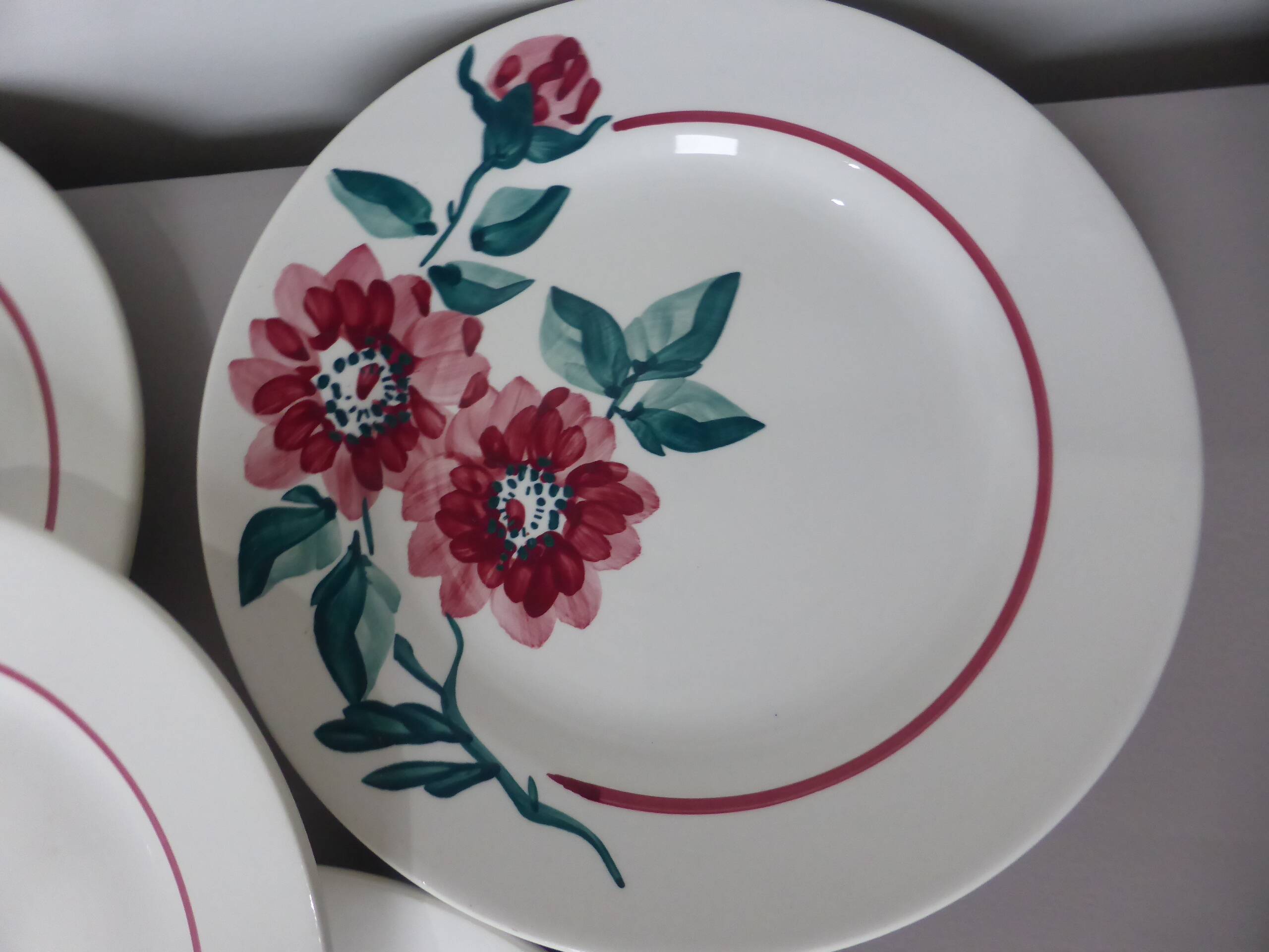 5 vintage dessert plates from Sarreguemines, Monceau model 231129.