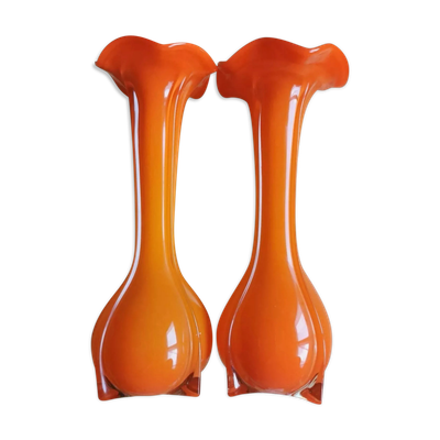 Paire de vases en verre soufflé orange
