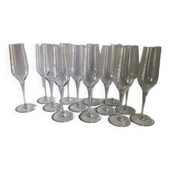 13 “Grand Siècle” flutes in Baccarat crystal