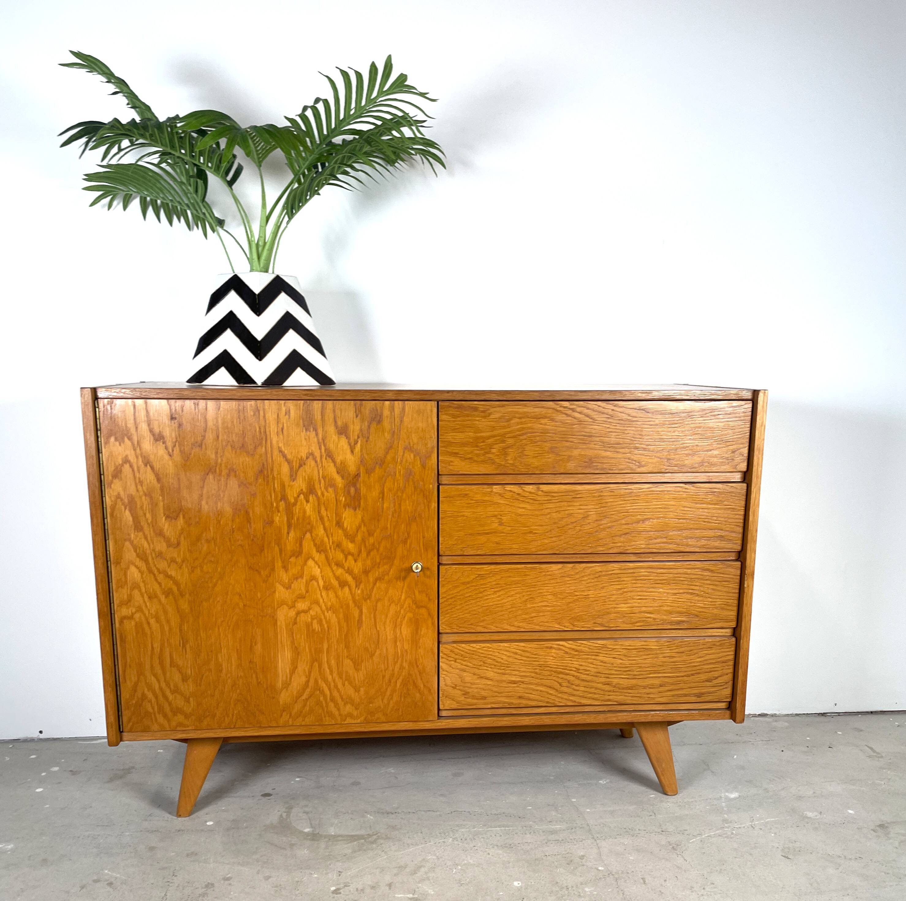 Sideboard U458 by Jiří Jiroutek