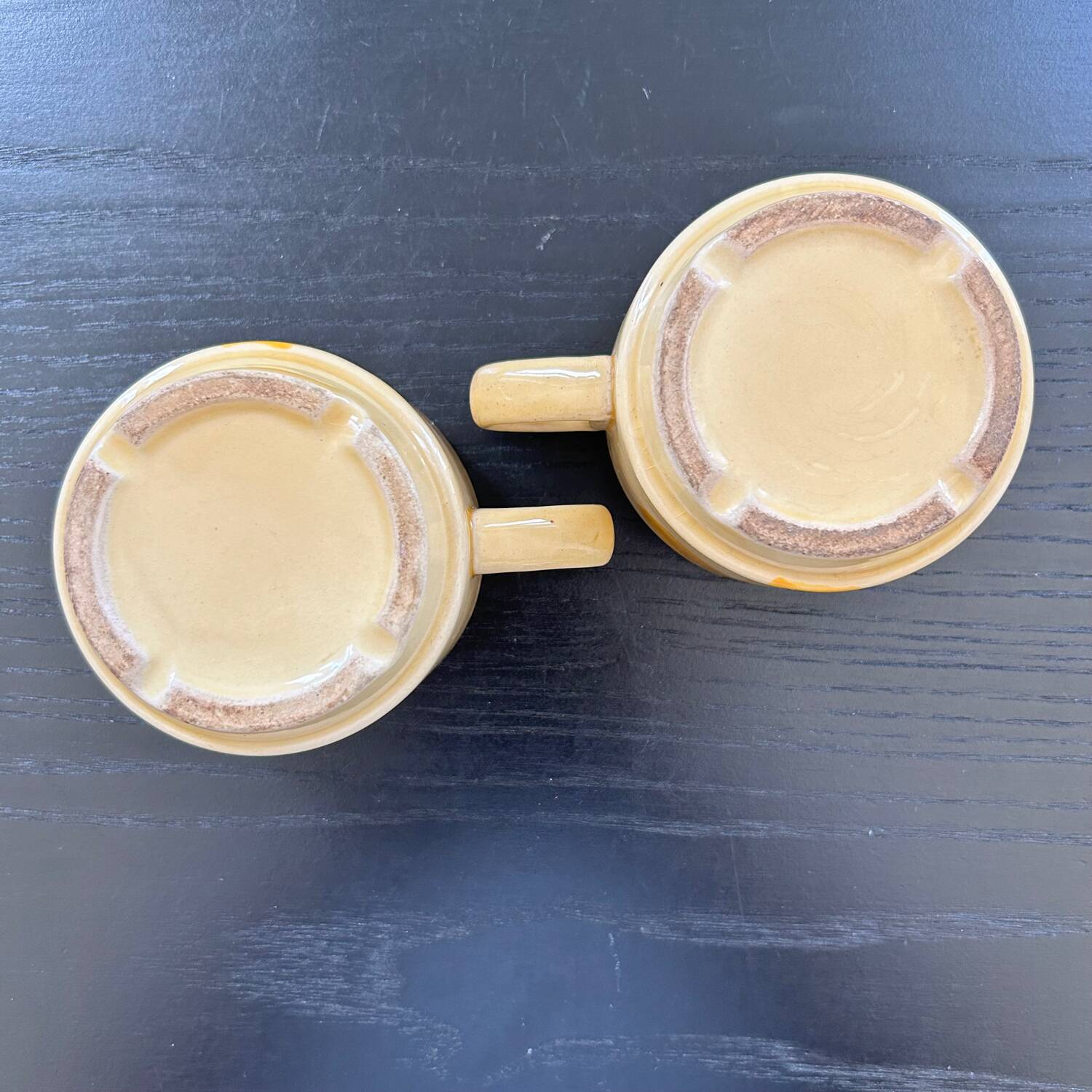 Pair of daisy cups
