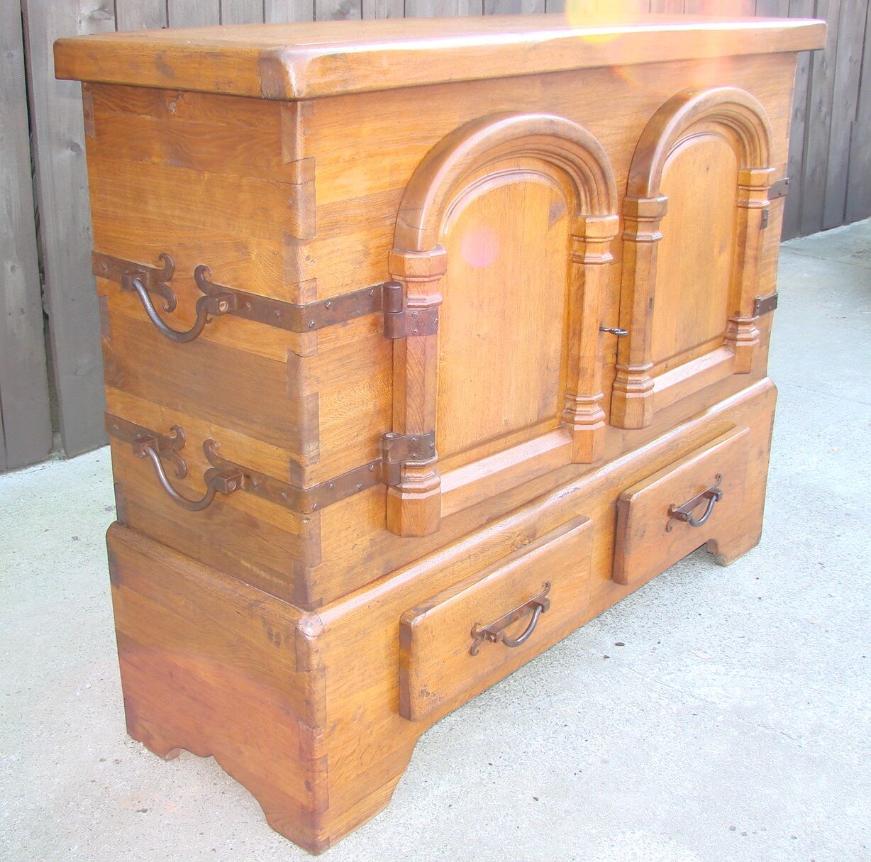 Oak chest of drawers, 50s