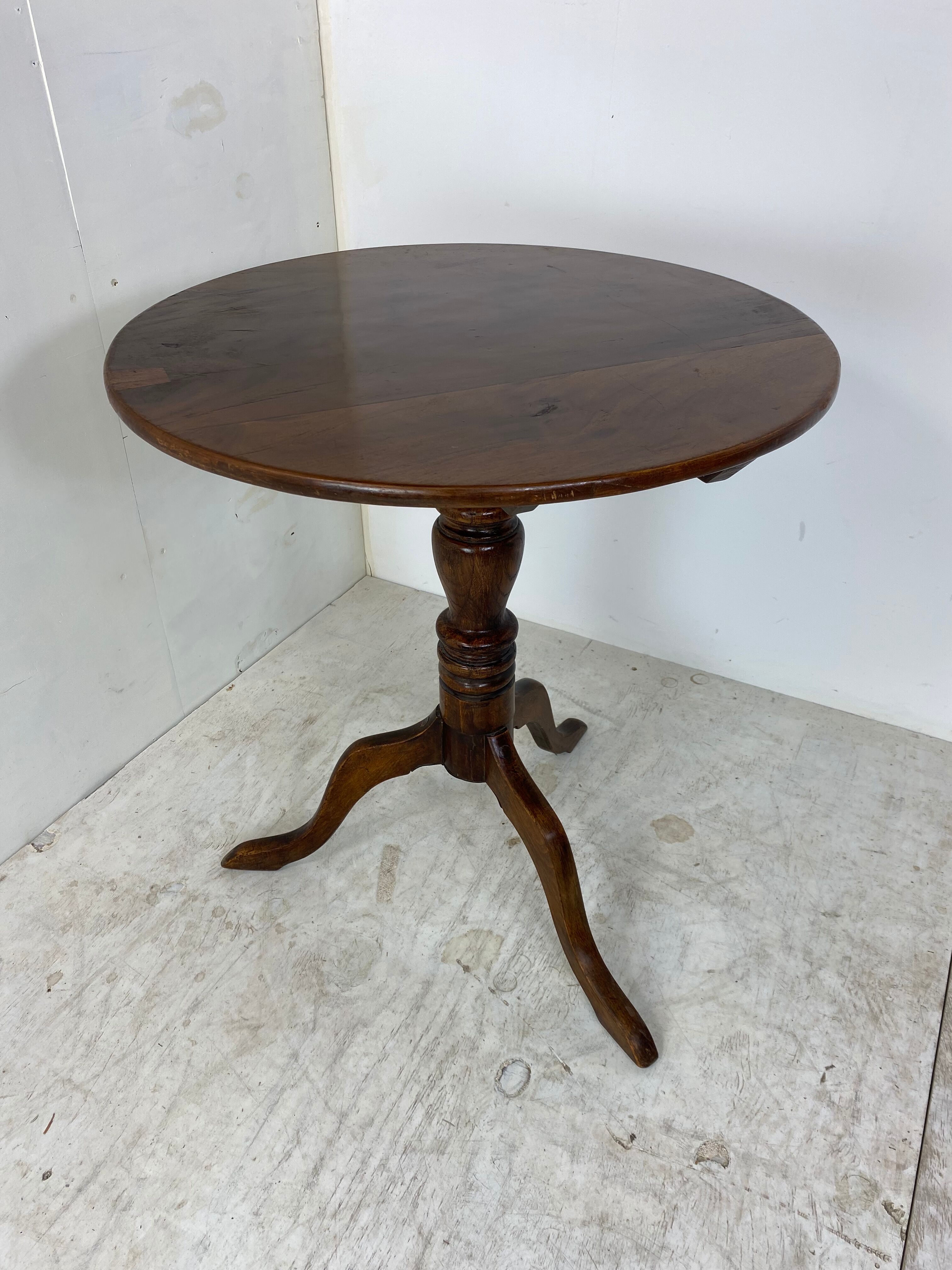 Table centrale circulaire inclinable antique George III