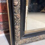 Mirror with moldings