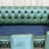 Chesterfield sofa in green leather 3 places from the 80s
