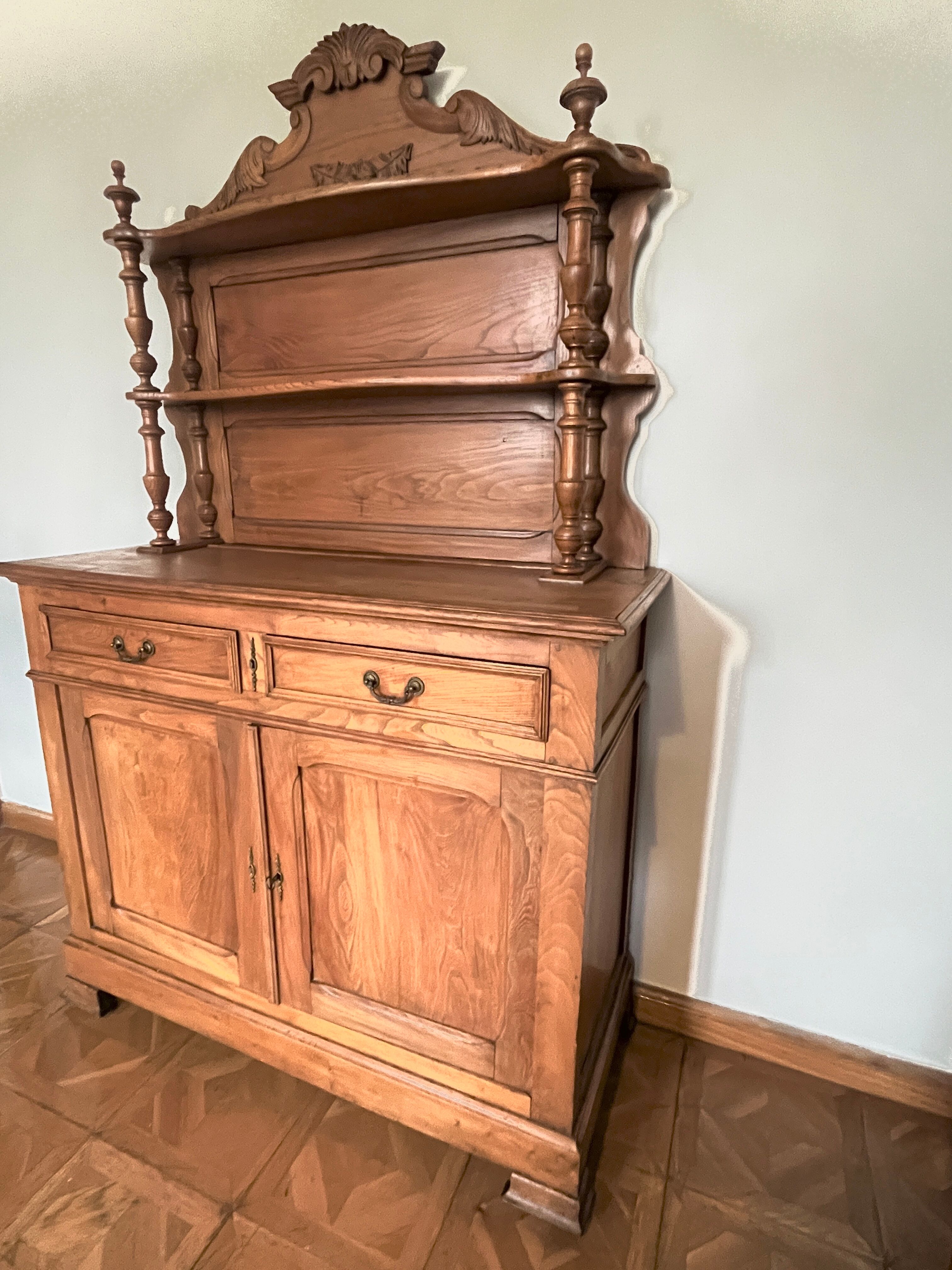 Vaisselier & Parisian sideboard raw wood