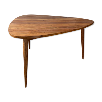 Table à manger triangulaire en bois exotique