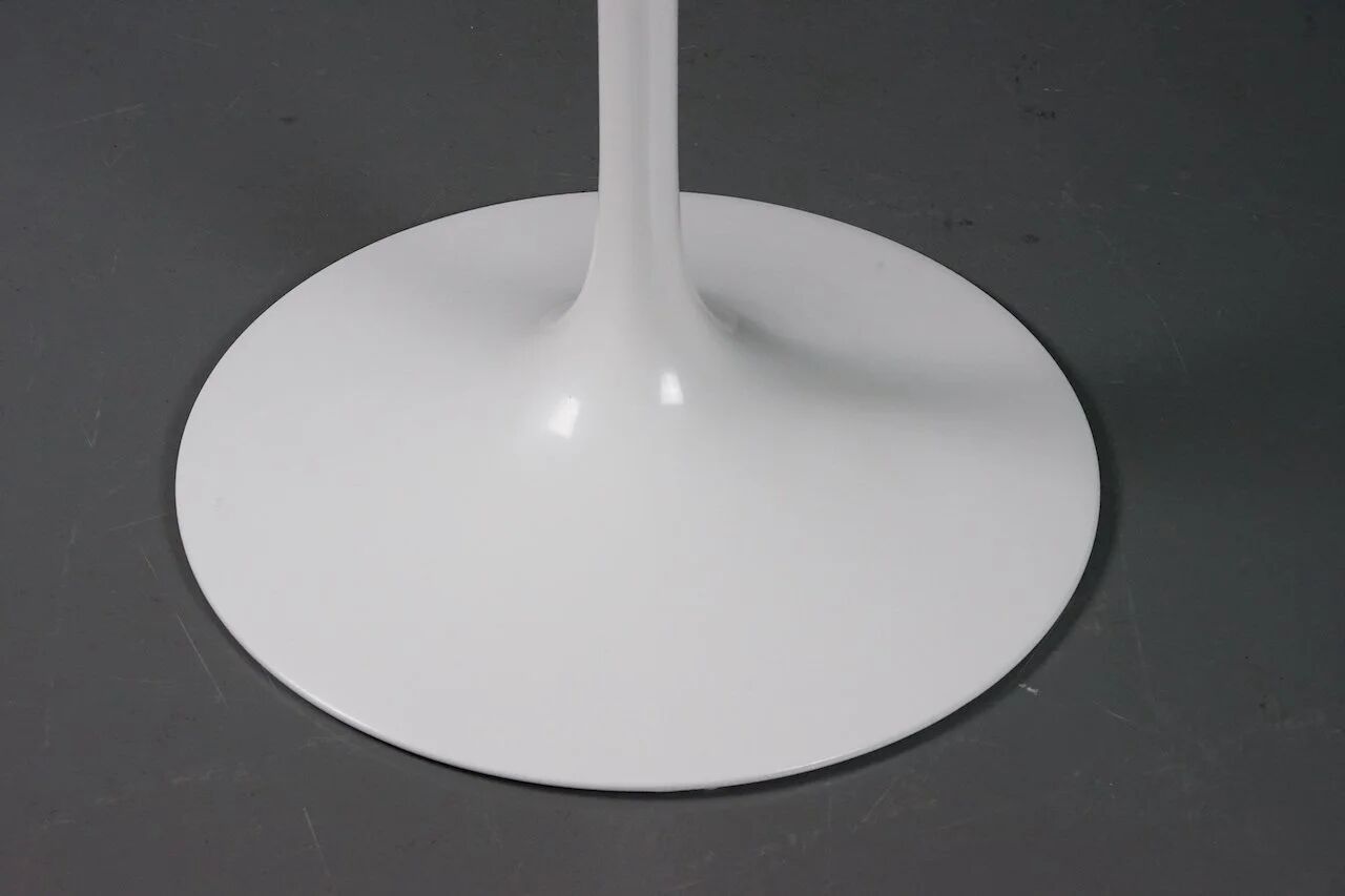 Tulip dining table by Eero Saarinen for Knoll Int. ⌀ 91.5cm