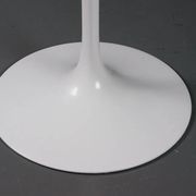 Tulip dining table by Eero Saarinen for Knoll Int. ⌀ 91.5 cm