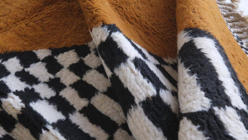 Contemporary Moroccan Rug - 268 x 212 cm