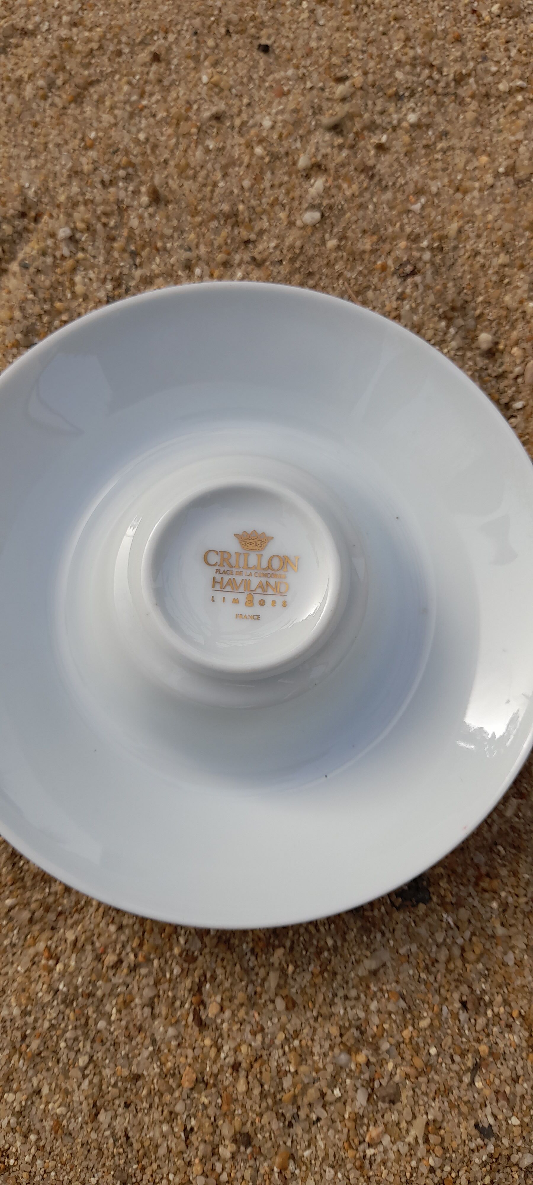 Empty ashtray pocket Hotel Crillon Paris, Limoges porcelain, manufact. Haviland