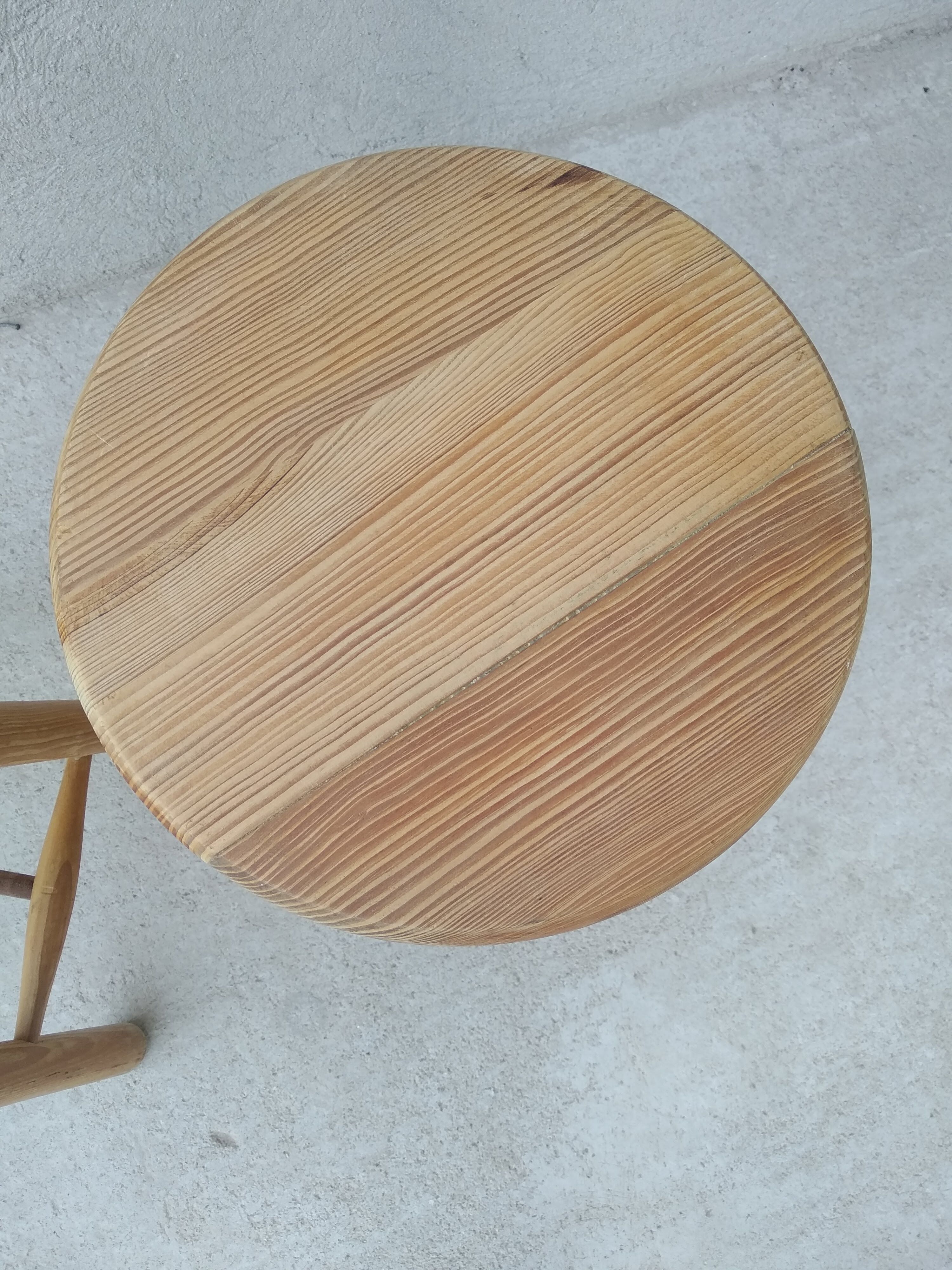 Set of 2 vintage pine stools