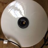 Pretty walking lamp abate opaline day