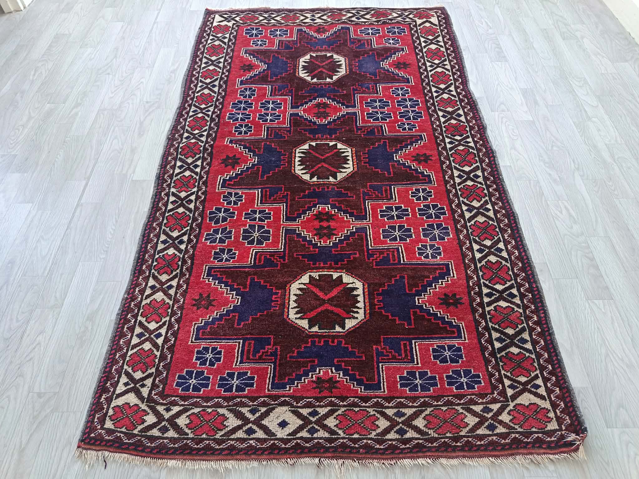 Tapis Kars fait main