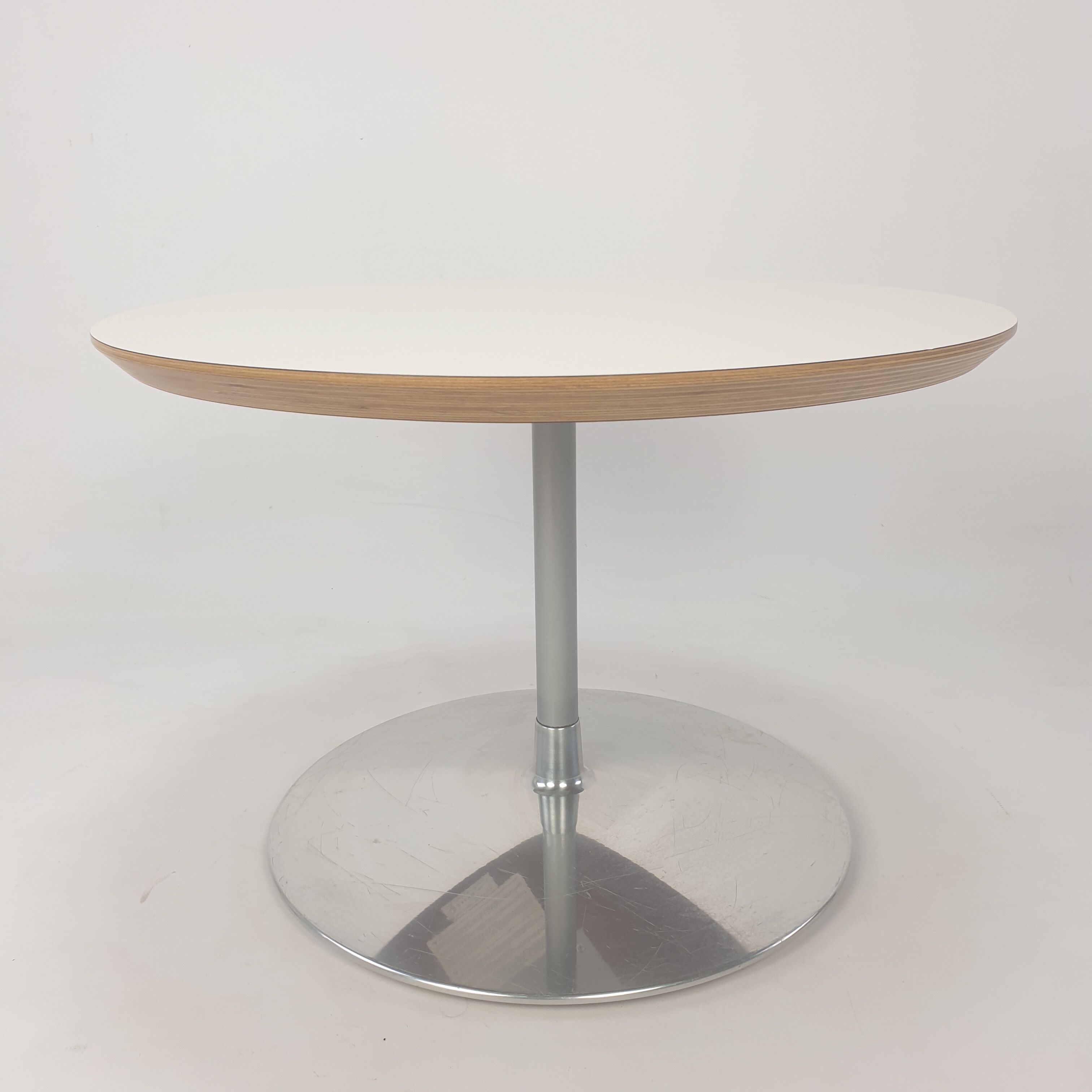 Round Coffee Table by Pierre Paulin for Artifort