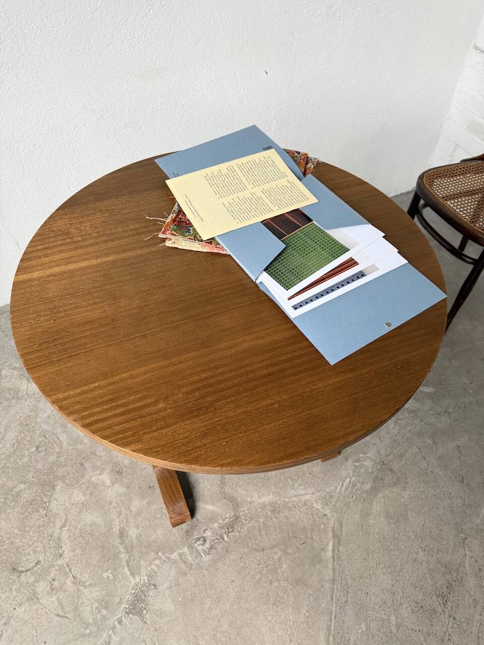 80s folding winegrower's table