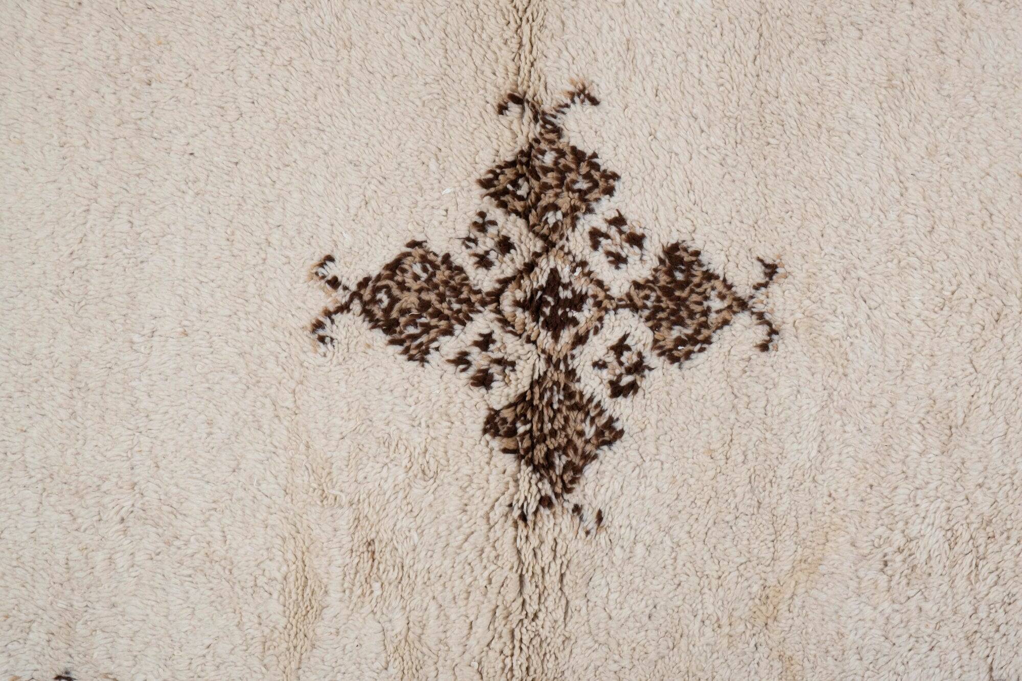 Vintage handmade Turkish rug 116x179 cm