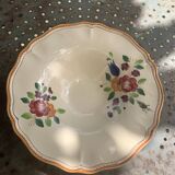 Coupe a fruits en faience avec des fleurs peintes a la main, ancienne